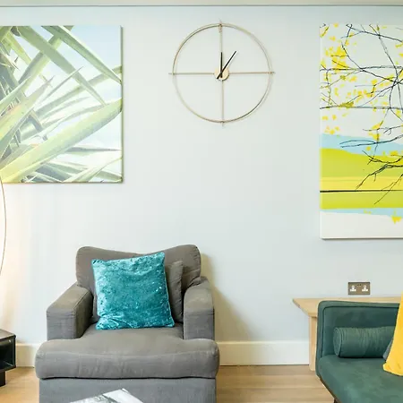 Ultra Luxury Riverside Condo Central London Notting Hill With Lift & Juliet Balcony